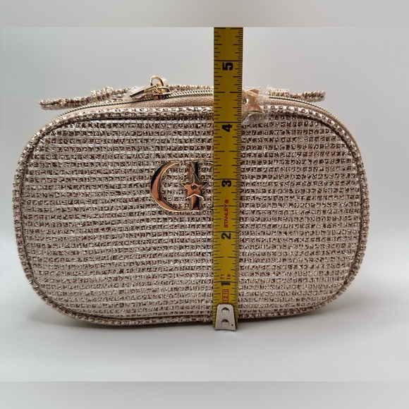 DIOR Holiday 2025 Golden Glittering Woven Makeup Bag NEW! - Picture 9 of 10